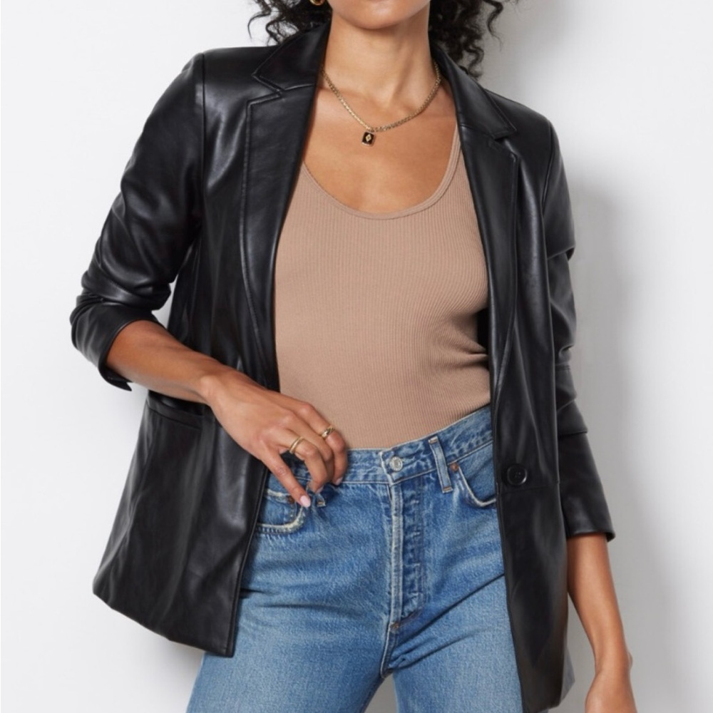 Evereve Perry St Vegan Blazer